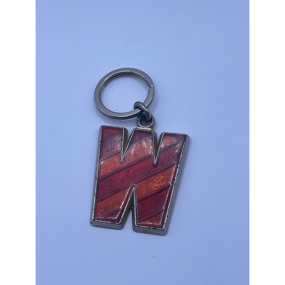 VTG Gold Tone Letter W Initial Red Enamel Keychain Keyring